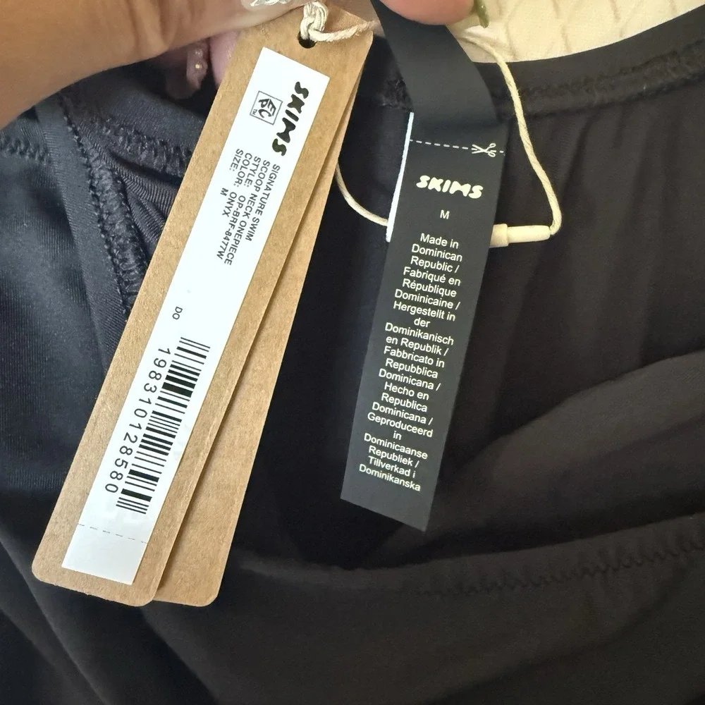Skims Signature Swim Scoop Neck One Piece Onyx Black Women's Size M NWT
